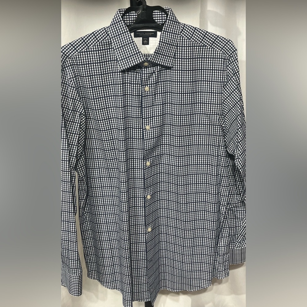 Banana Republic Large non iron slim Fit button up shirt